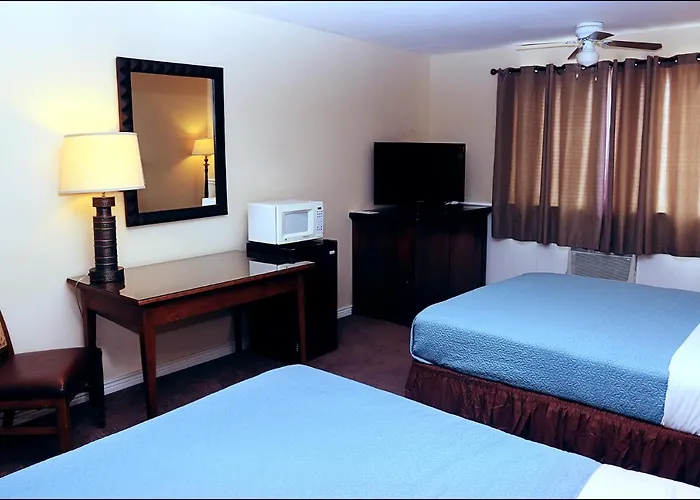 Antler Hotel 2*